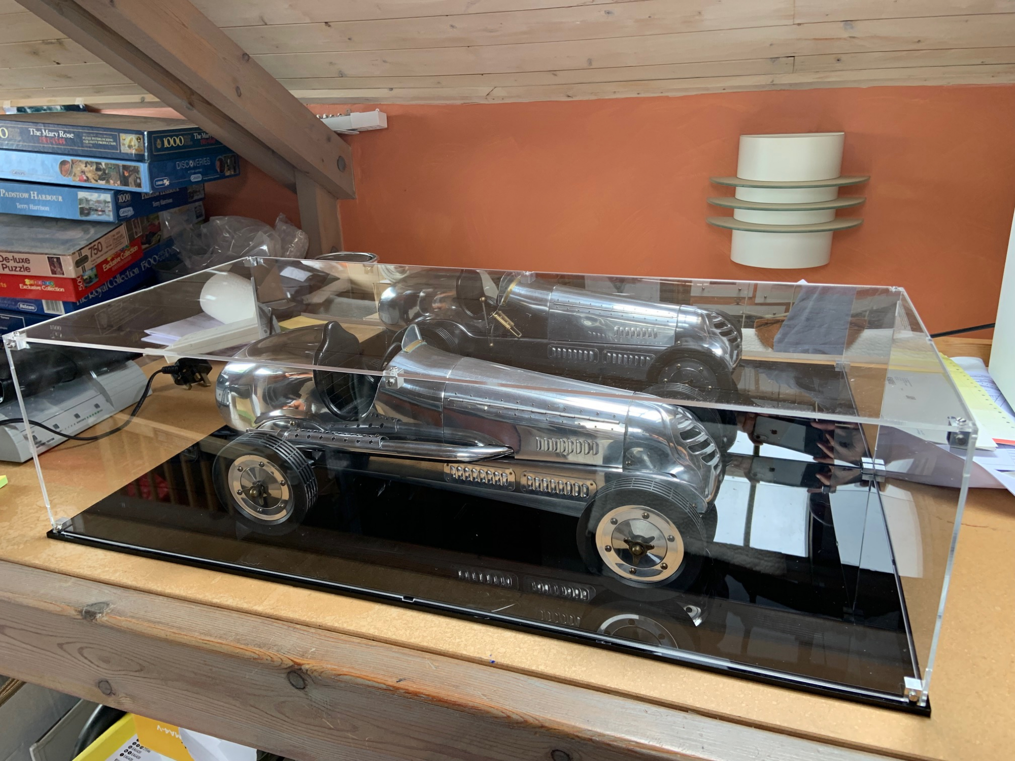 LEGO® McLaren Formula 1™ Race Car Display Case (42141)