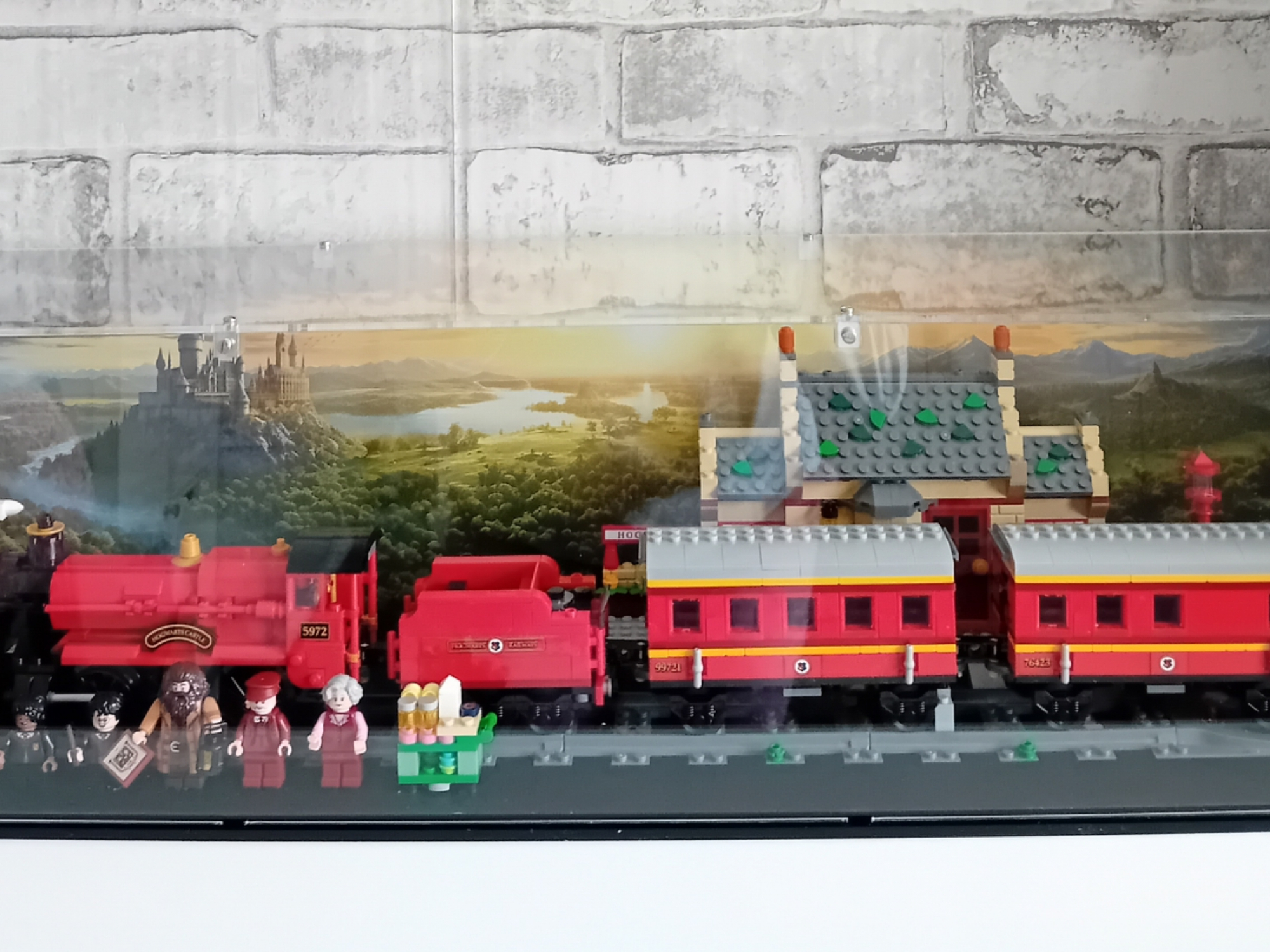 LEGO® Harry Potter™ Hogwarts Express™ & Hogsmeade™ Station (76423 ...